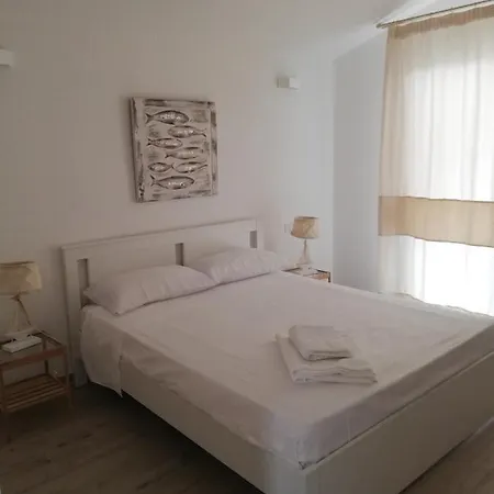 Domo House Pensjonat Villasimius