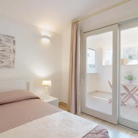 Domo House 3* Villasimius