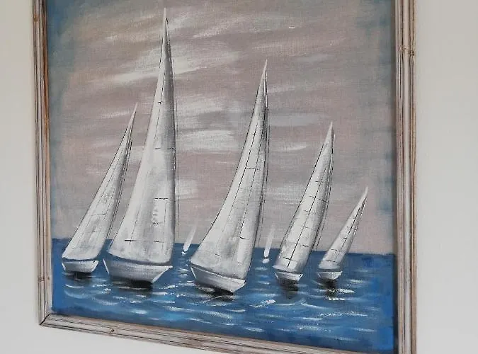 Pensión Domo House 3*